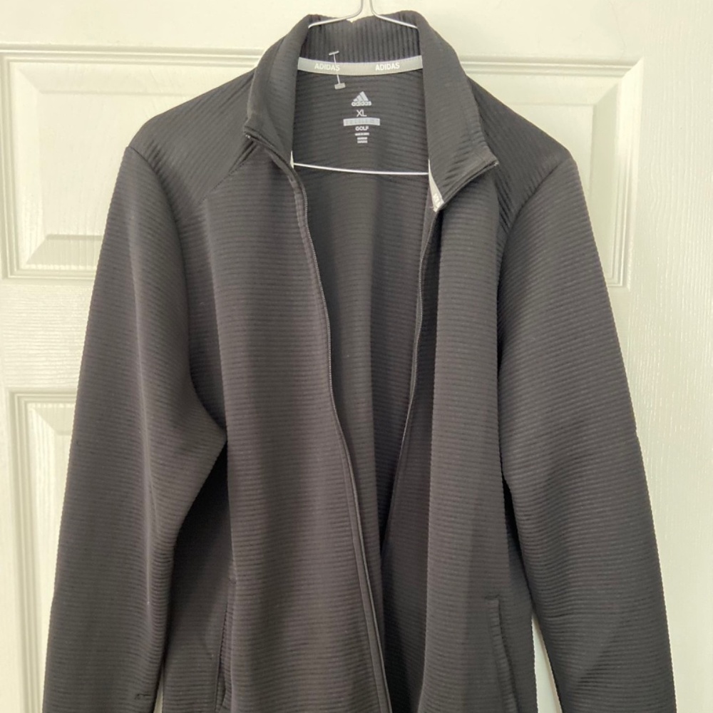 Women’s Adidas lightweight golf jacket